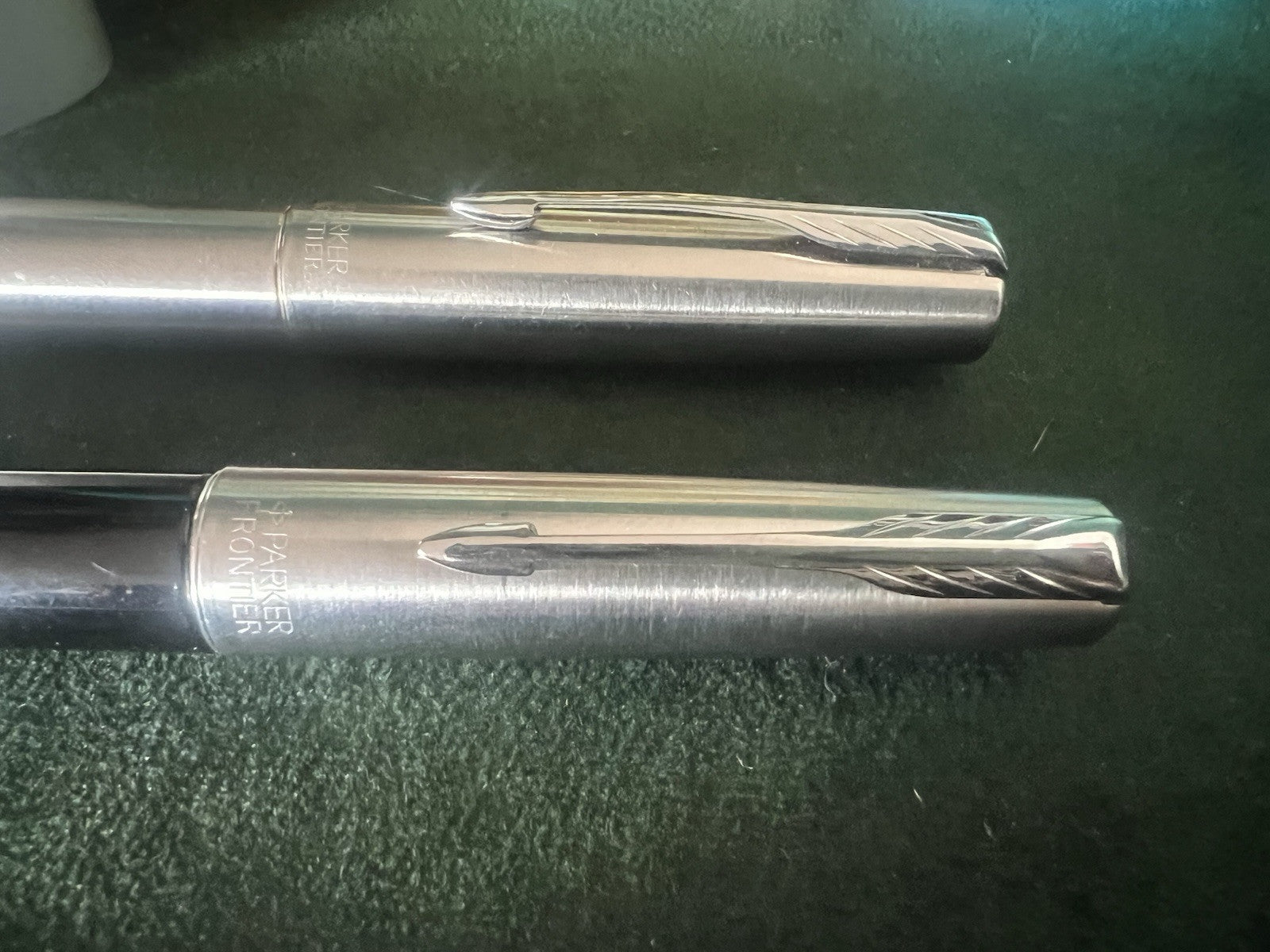 Parker Stylo-Plume Stylo à Plume Frontier Et Sphère Chrome Noire Scrivono