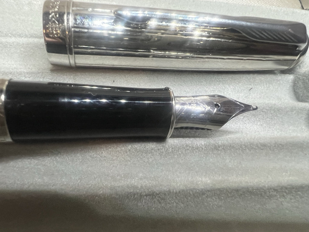 Parker Stylo-Plume Stylo à Plume Sonnet P III France Chrome Stylo Plume M