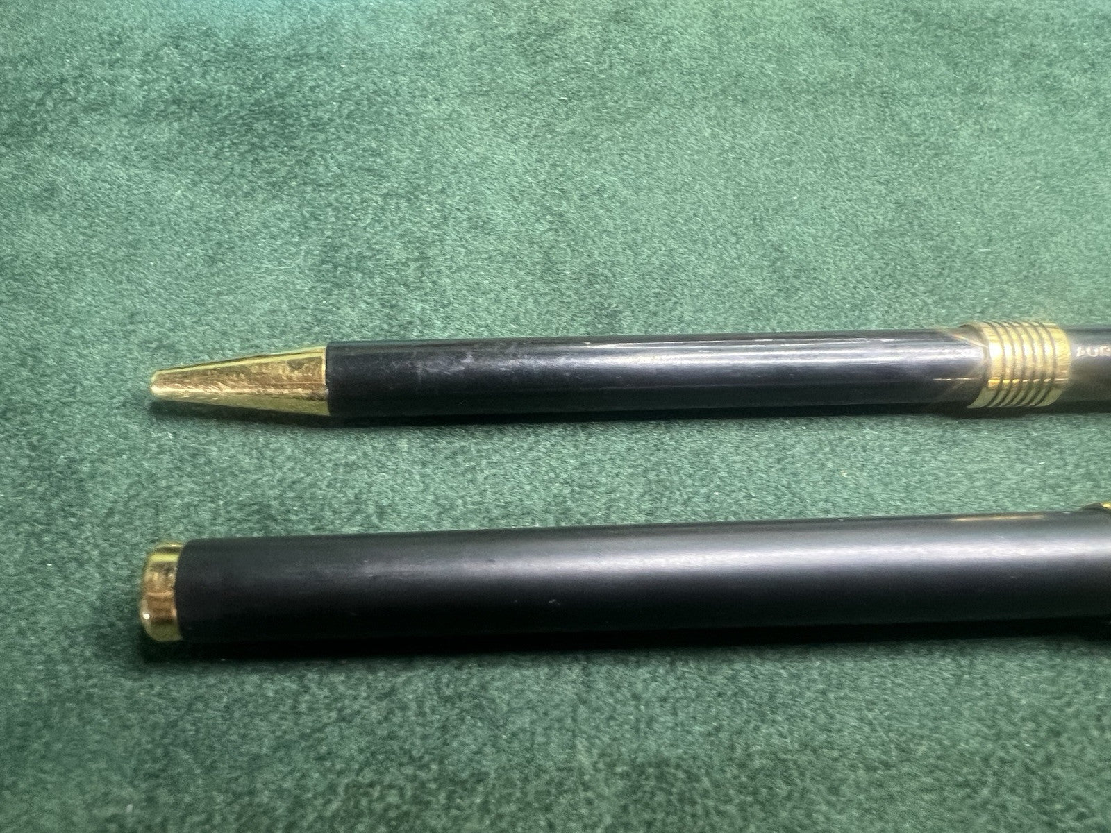 Aurora Stylo-Plume Stylo à Plume Et Sphère Laque Noire de Collection They write 