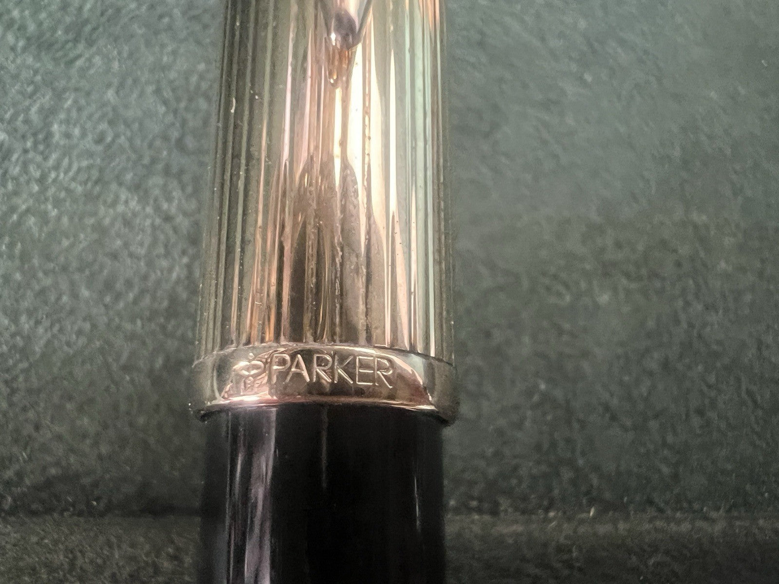🔴 PARKER Insignia IIP fountain pen F nib cartridge writes vintage 