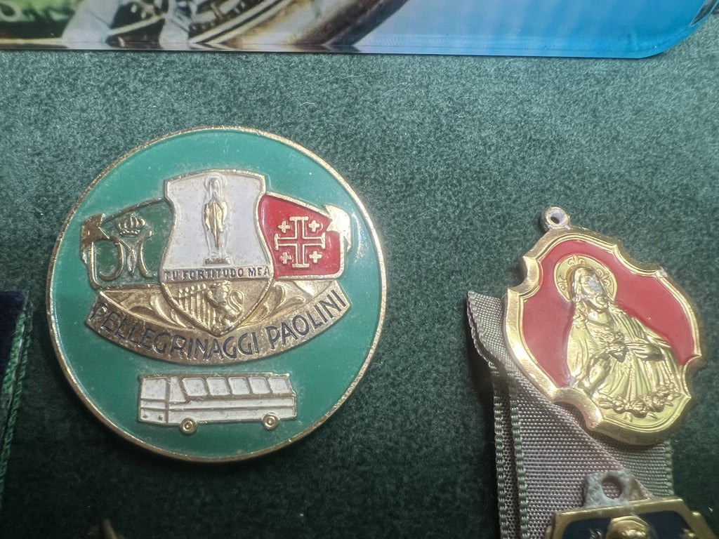 🔴 Medaglie SACRE Lourdes pellegrinaggi al merito metallo nastri vintage LOTTO