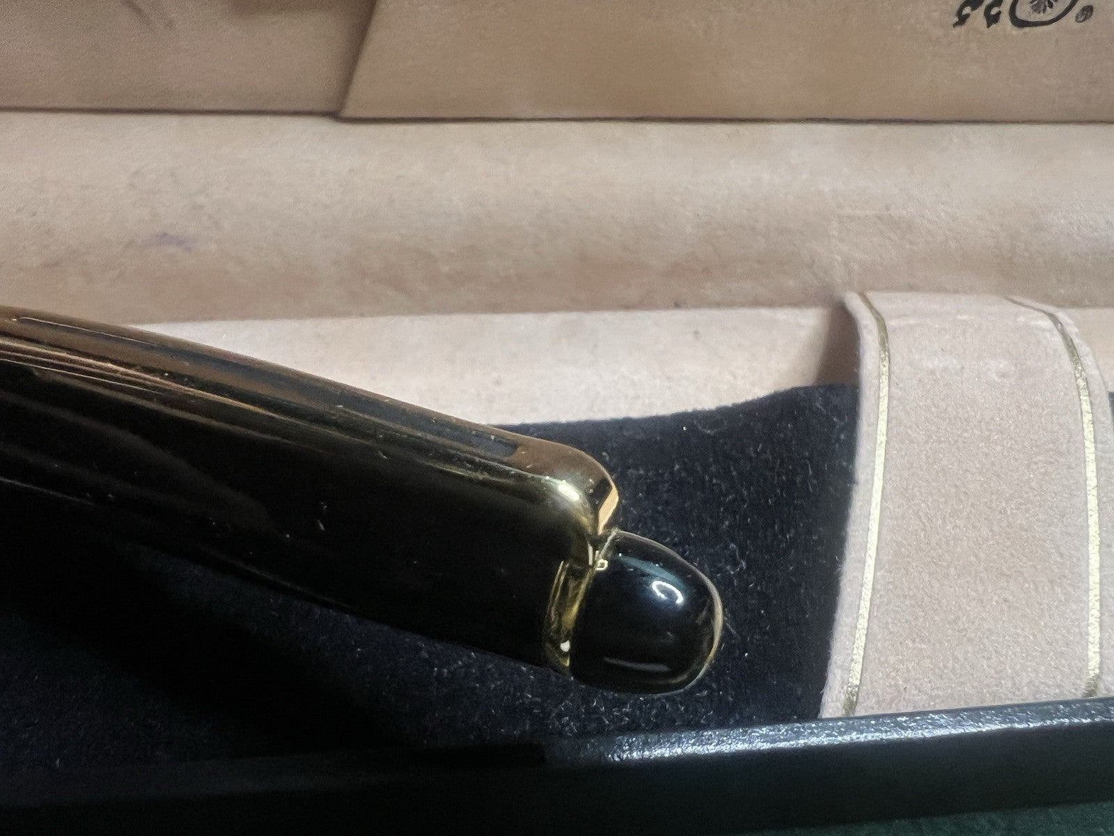 🔴 JHON STERLING Kugelschreiber, schwarzer Lack, goldene Profile, Kolibri-Garantiebox 