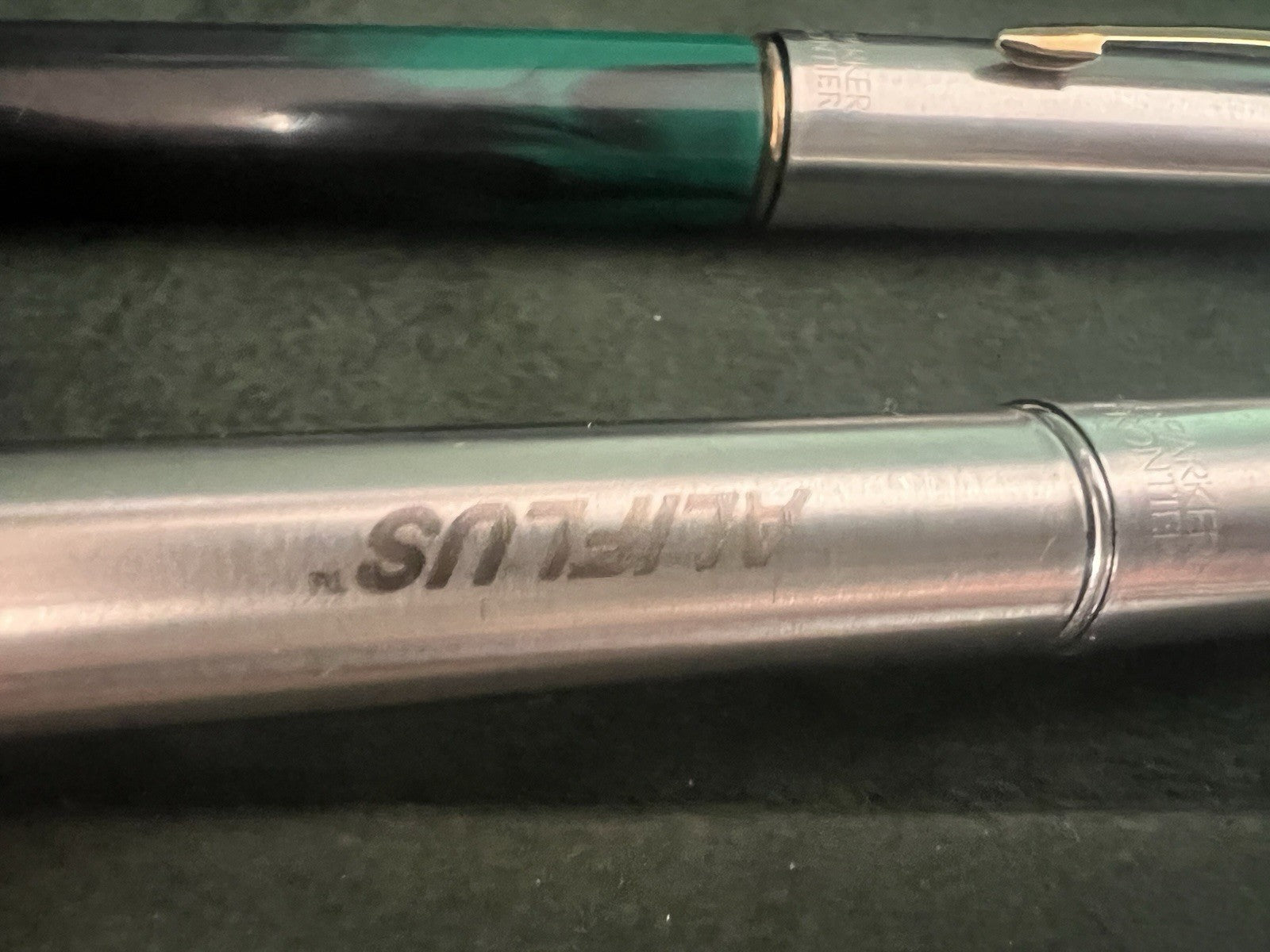 Parker Pens Sphere Frontier Chromgrüne Minen-Rollerball schreiben 