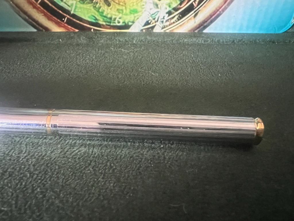 Delta Stylo-Plume Stylo à Plume Cartouche Rechargeable Extra Mince Écrit