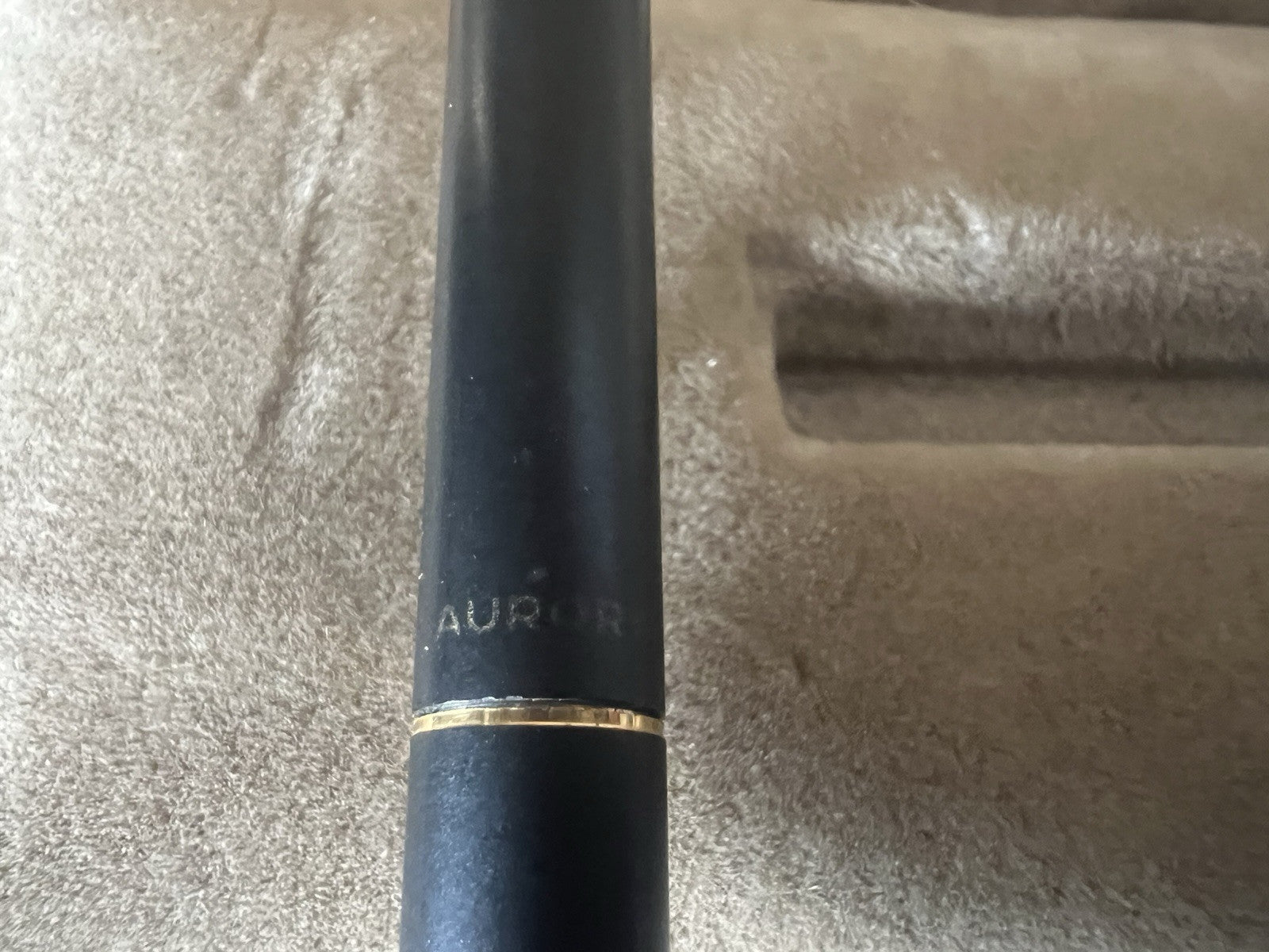 Aurora Stylo-Plume Sphère Hastil Retractable Laque Noire Écrit Nouvelle B 