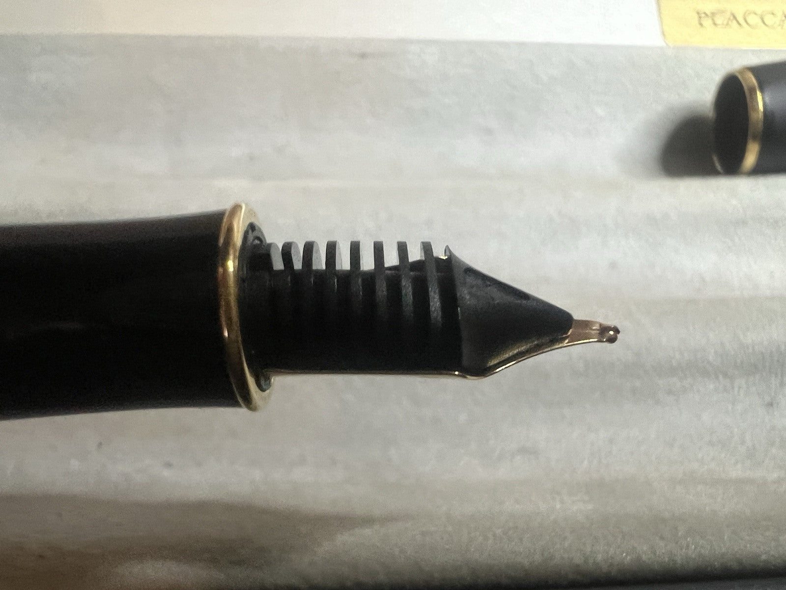 Parker Stylo-Plume Stylo à Plume Sonnet P France Noire Et Plaqué Or M