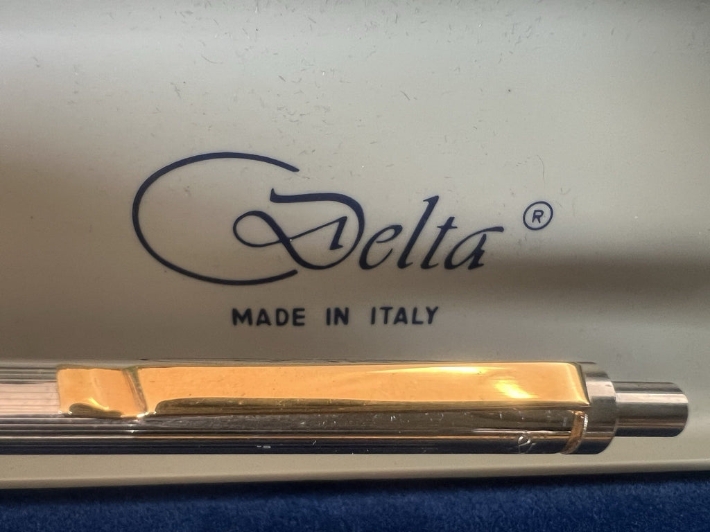 🔴 DELTA penna sfera cromata con profili dorati scrive con astuccio vintage