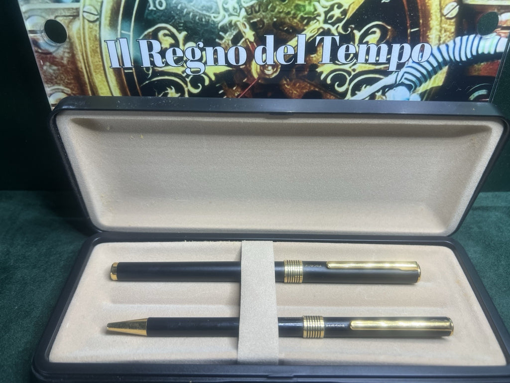 Aurora Stylo-Plume Stylo à Plume Et Sphère Laque Noire de Collection They write 