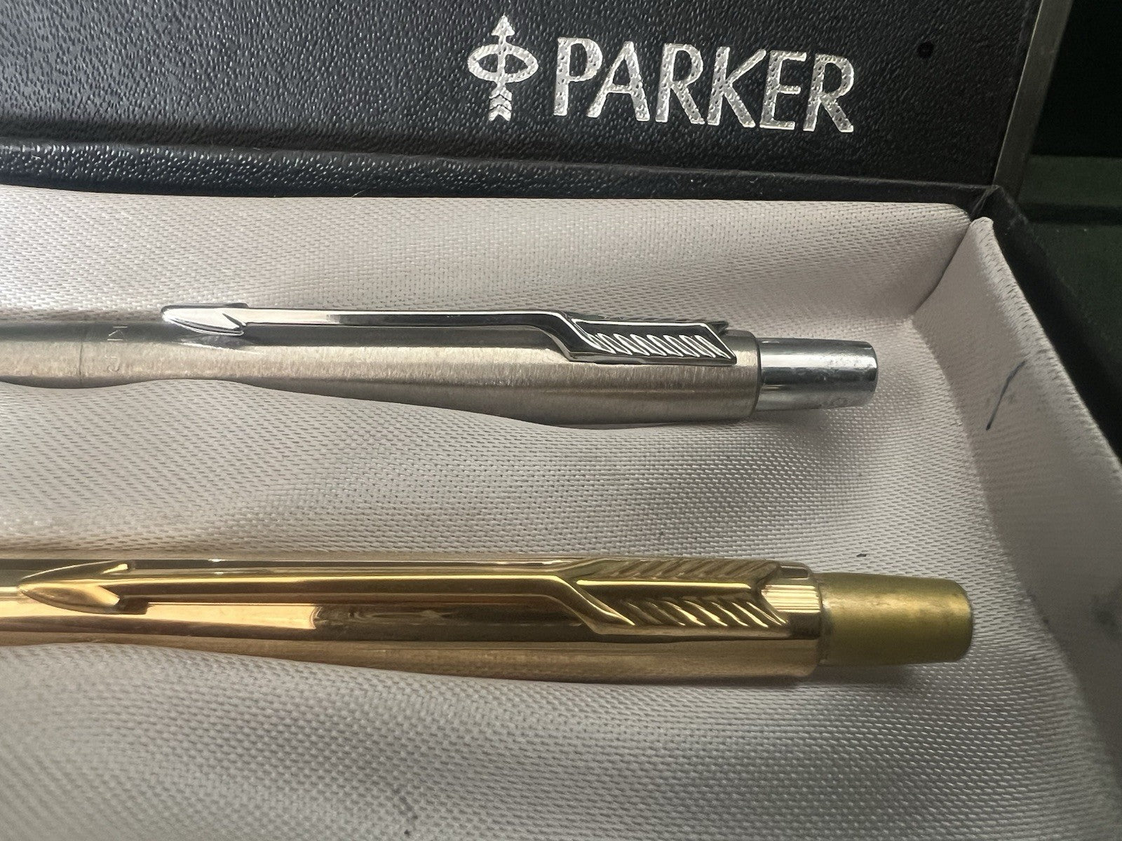Parker Penne Sphère Imperial Classique Or Et Chrome Scrivono Avec Trousse 2
