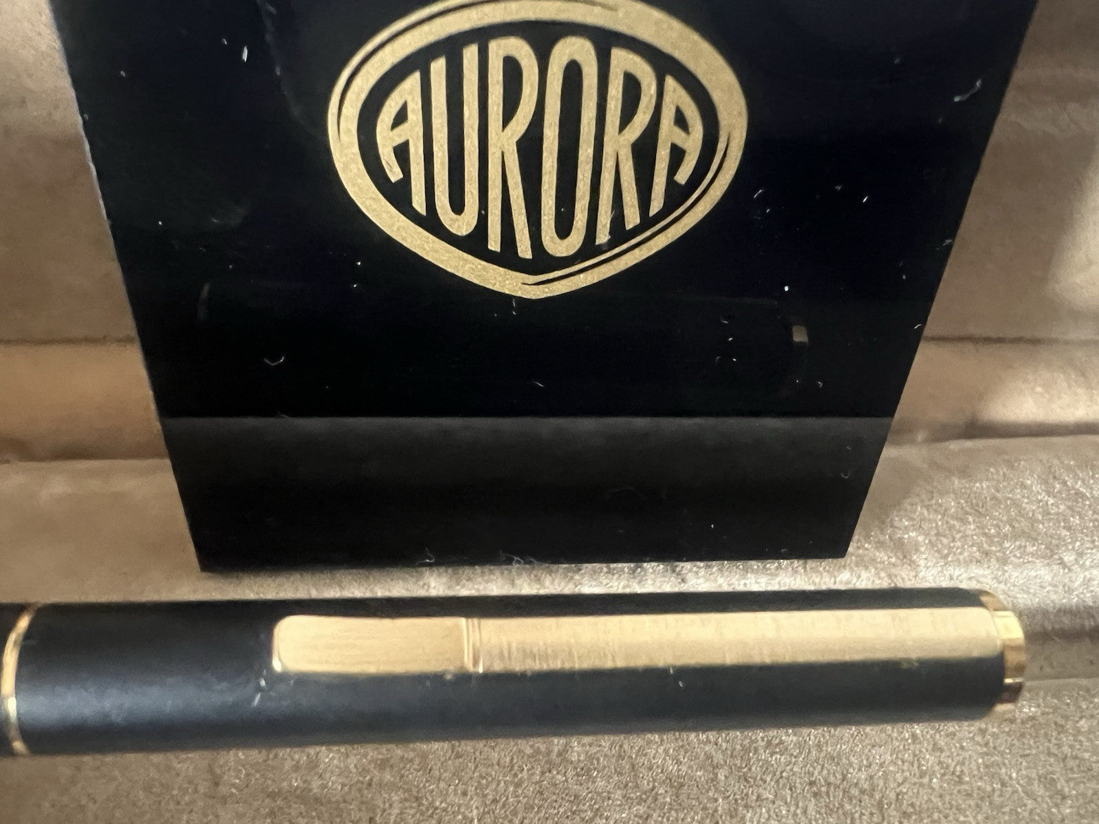 Aurora Stylo-Plume Sphère Hastil Retractable Laque Noire Écrit Nouvelle B 