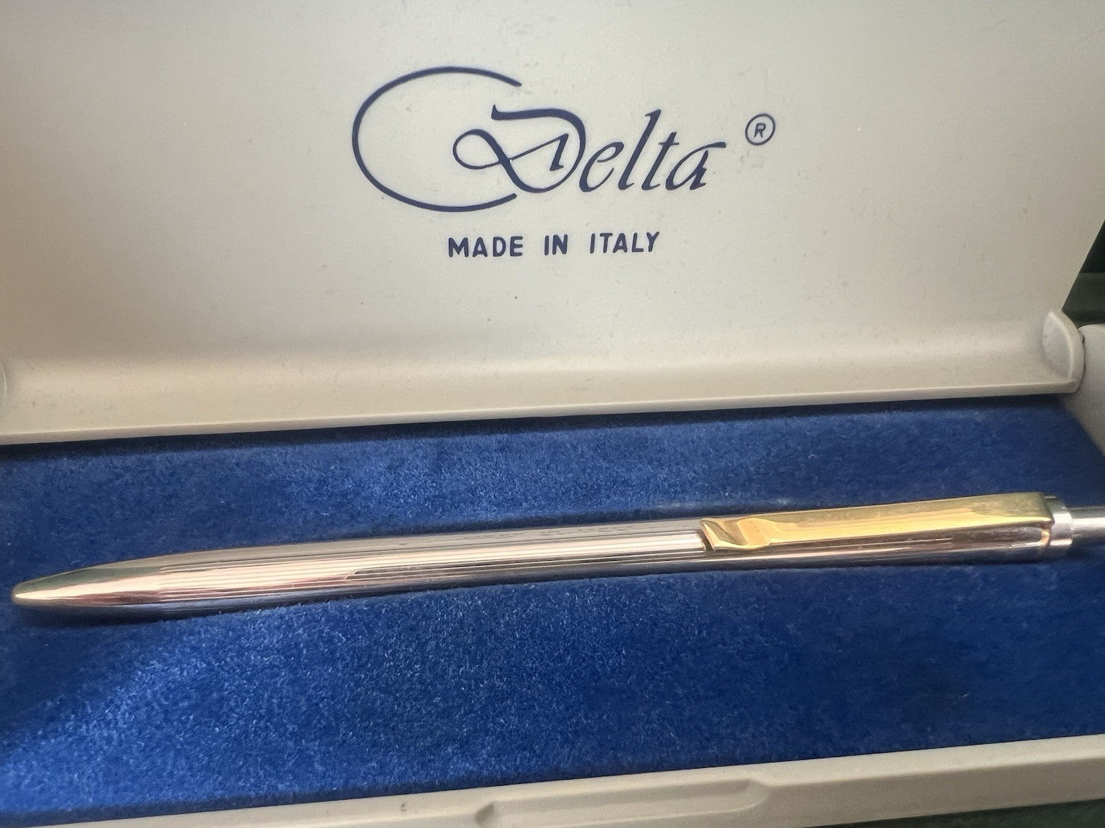 🔴 DELTA penna sfera cromata con profili dorati scrive con astuccio vintage