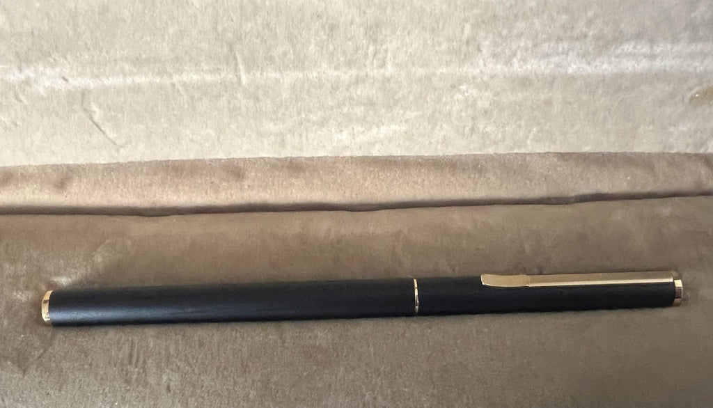 Aurora Stylo-Plume Sphère Hastil Retractable Laque Noire Écrit Nouvelle B 