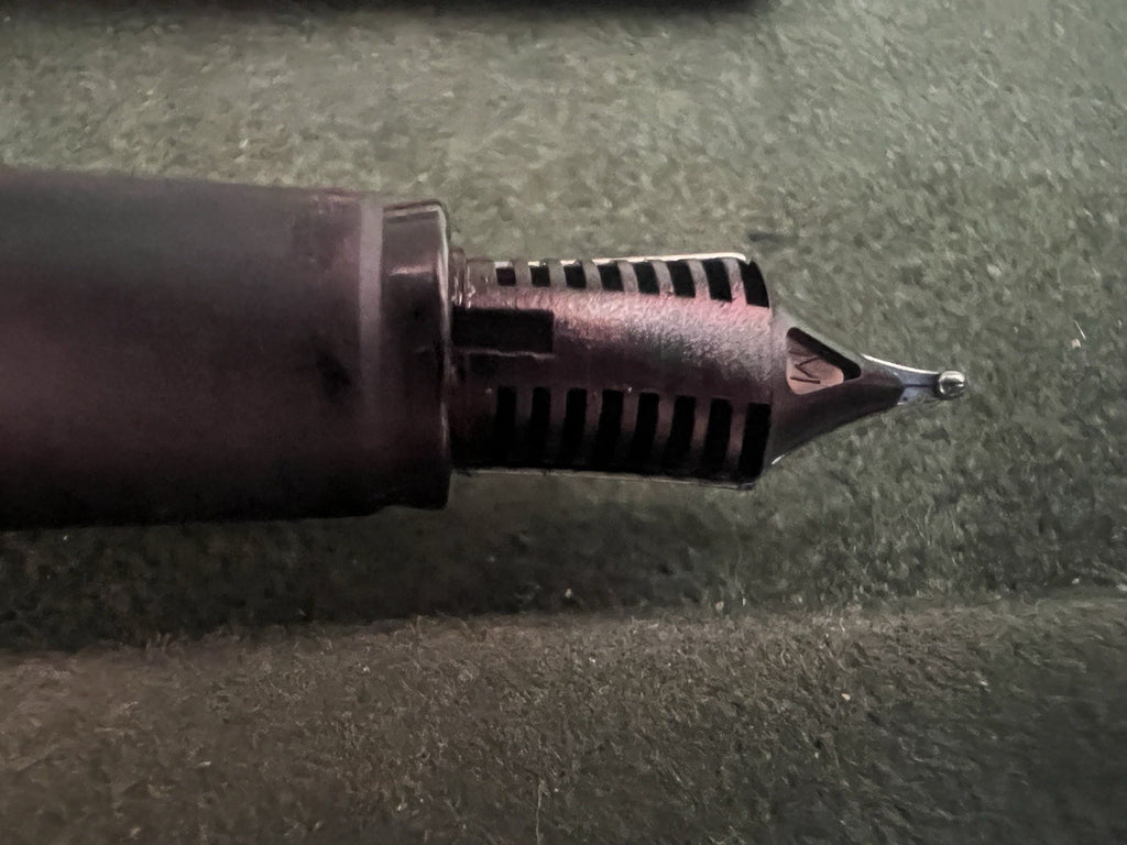 🔴 PARKER FRONTIER Chrom-Patronenfüller mit M-Feder schreibt 