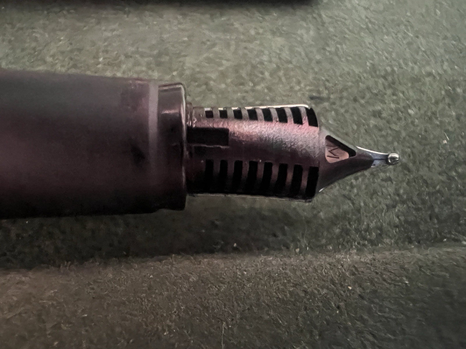 🔴 PARKER FRONTIER Chrom-Patronenfüller mit M-Feder schreibt 