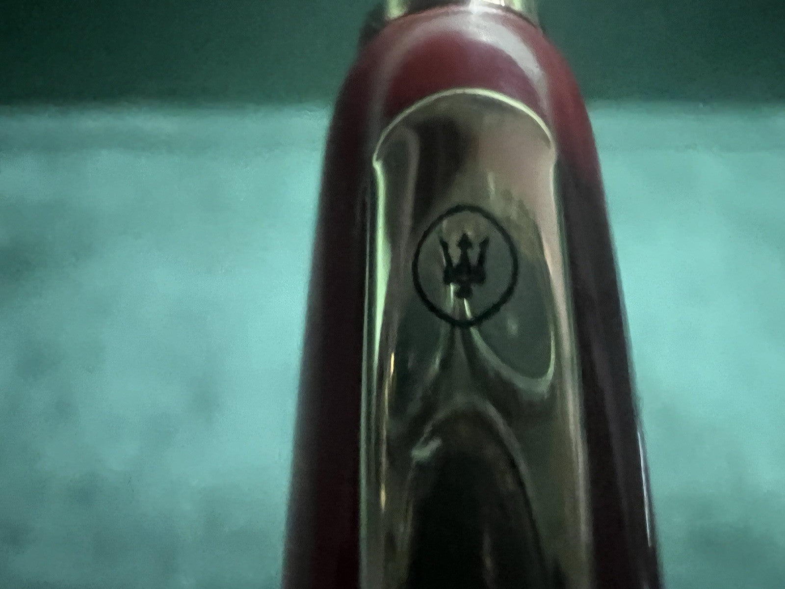 🔴 MASERATI penna sfera lacca rossa bordeaux a rotazione scrive mai usata