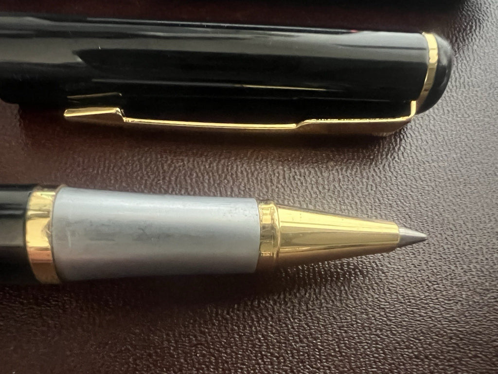 🔴 PARKER penna sfera roller VECTOR lacca nera scrive refill roller con astuccio