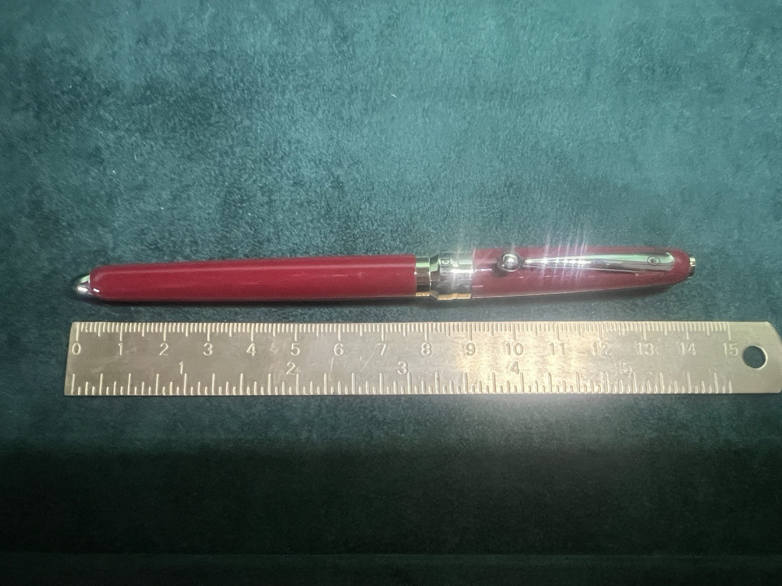 🔴 MASERATI penna sfera lacca rossa bordeaux a rotazione scrive mai usata