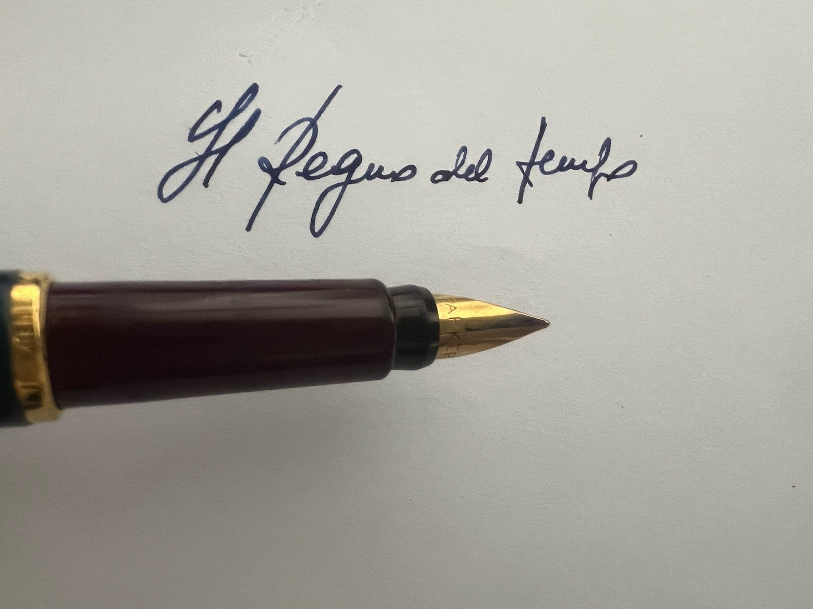 Parker Stylo-Plume Stylo à Plume Rialto Laque Bleu Bordeaux à Cartouche Écrit 