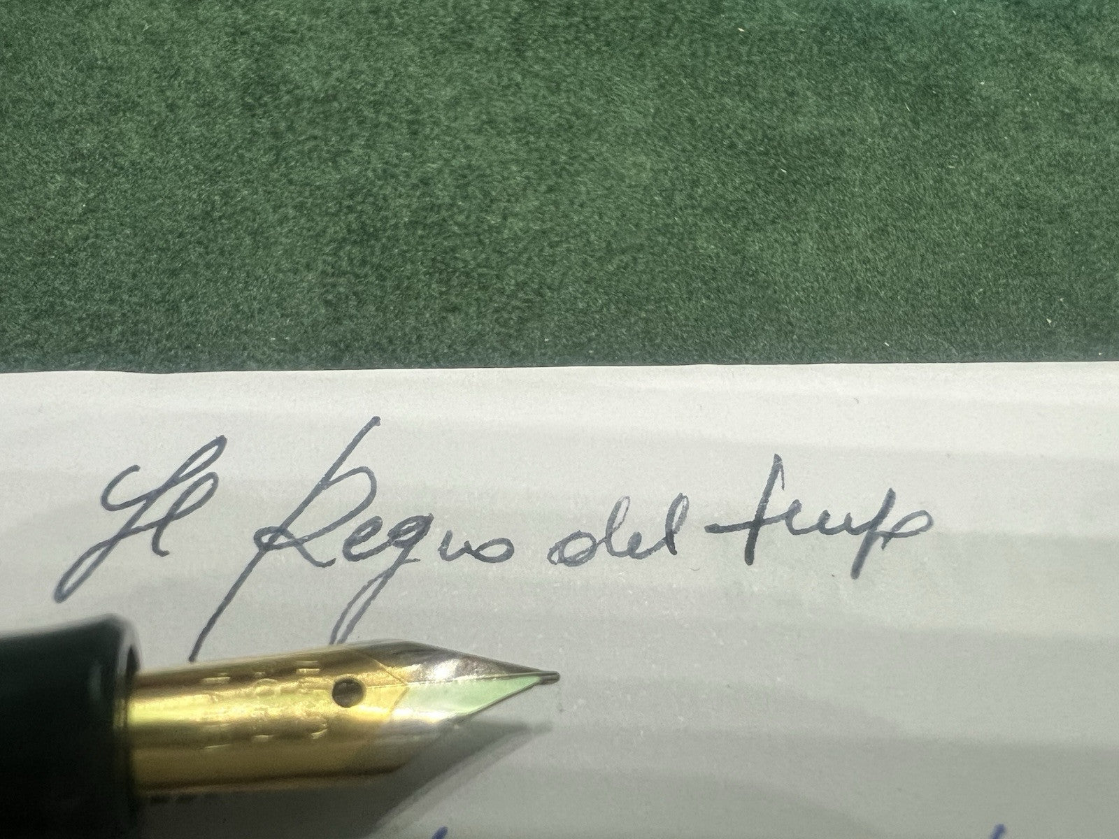 🔴 ERO MINOR black green piston fountain pen writes vintage 