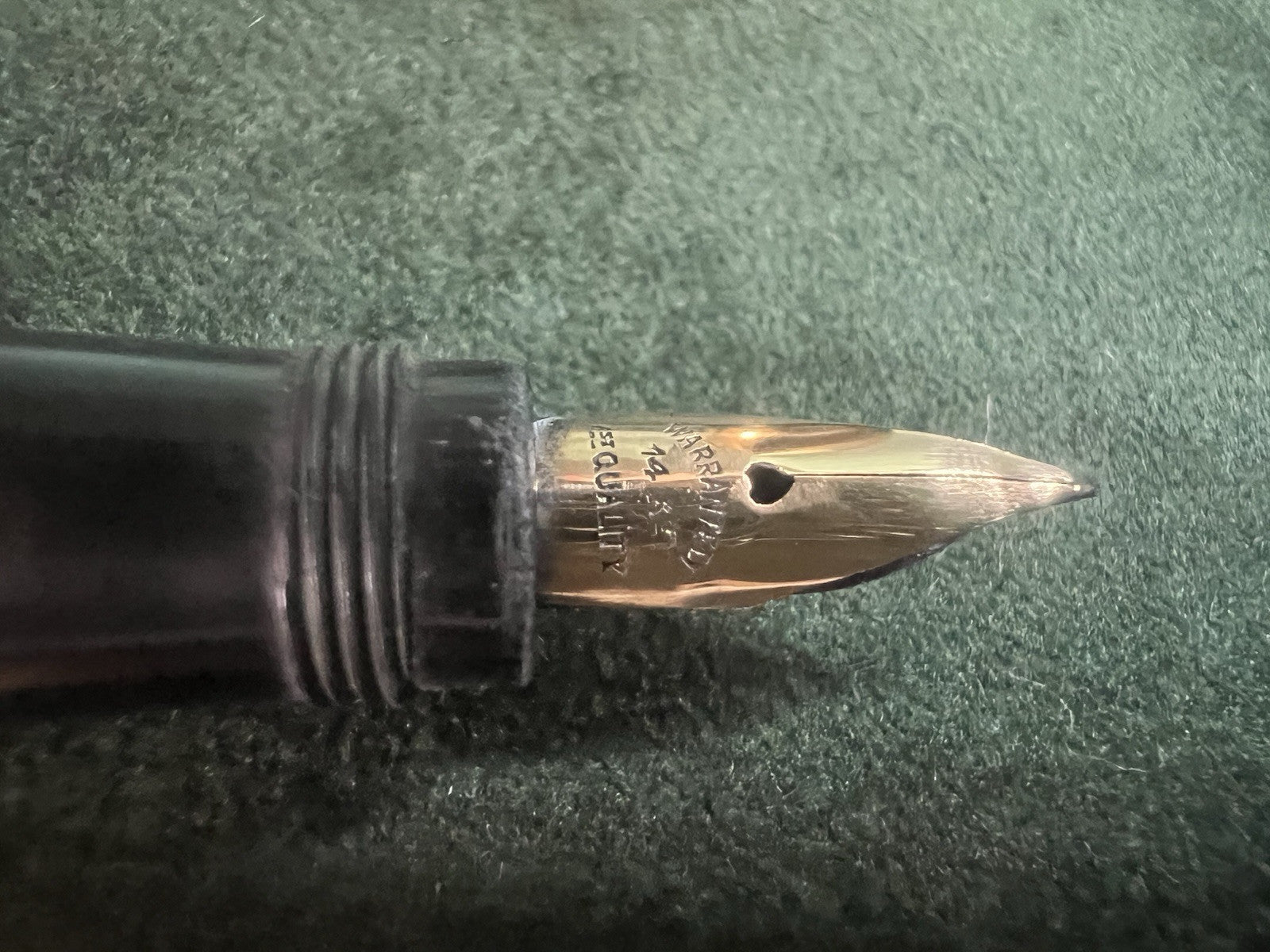 Red Vintage 1920s Extra Long American Retractable Fountain Pen
