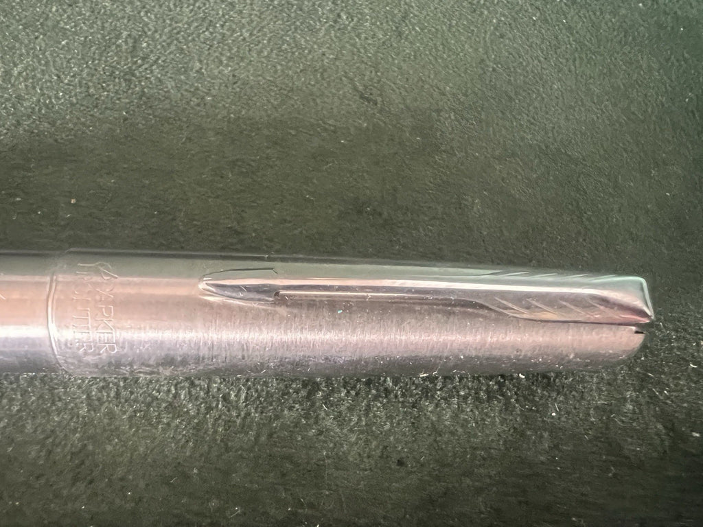 🔴 PARKER FRONTIER Chrom-Patronenfüller mit M-Feder schreibt 