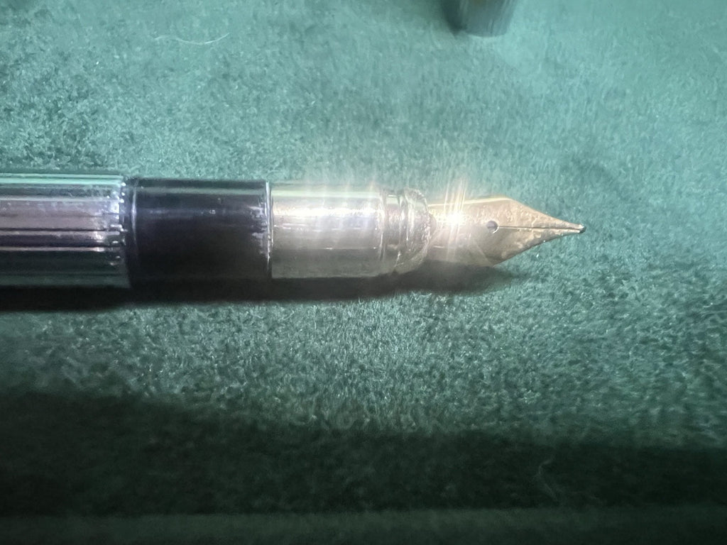 Grand-Mère Stylo-Plume Stylo à Plume Ego Chrome Profils Laminés Or Cartouche M