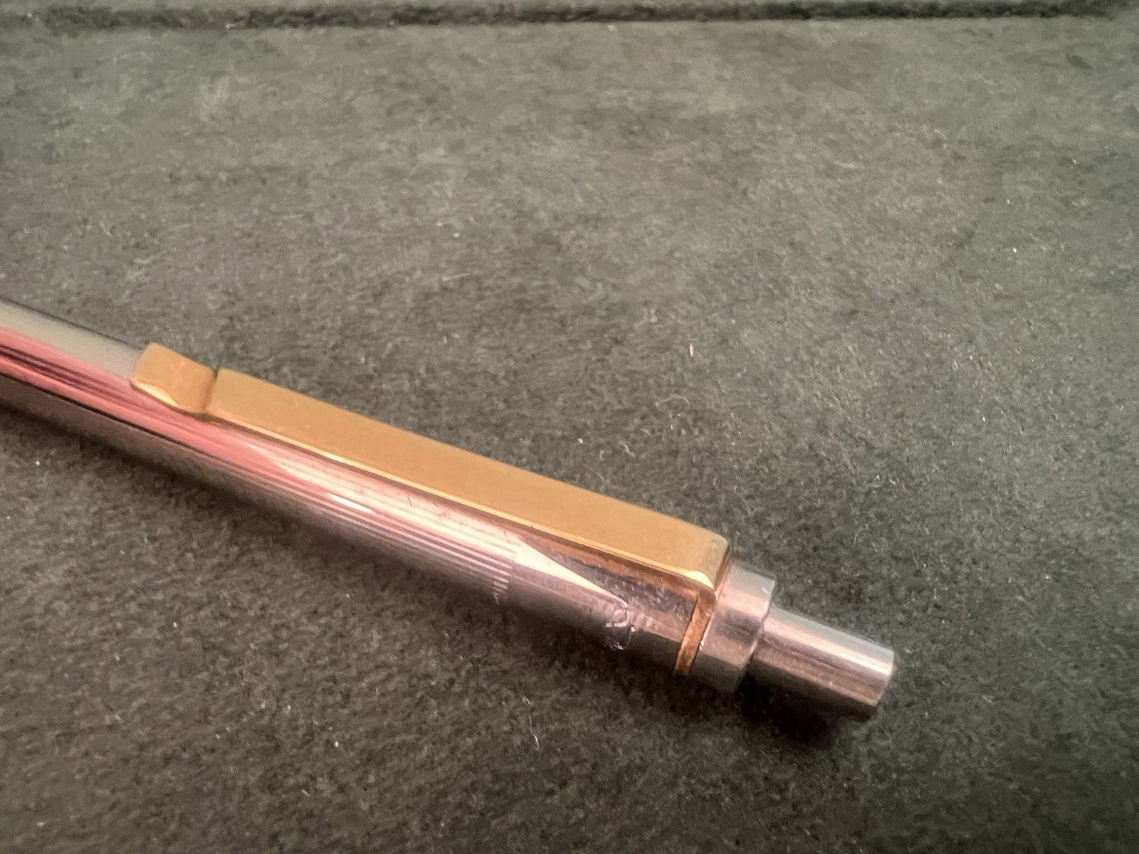 🔴 DELTA penna sfera cromata con profili dorati scrive con astuccio vintage