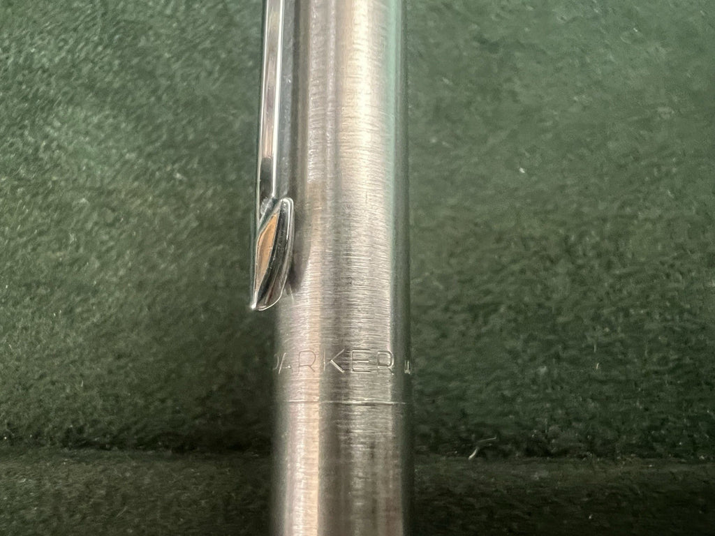 🔴 PARKER penna sfera cromata Imperial classic scrive con astuccio A