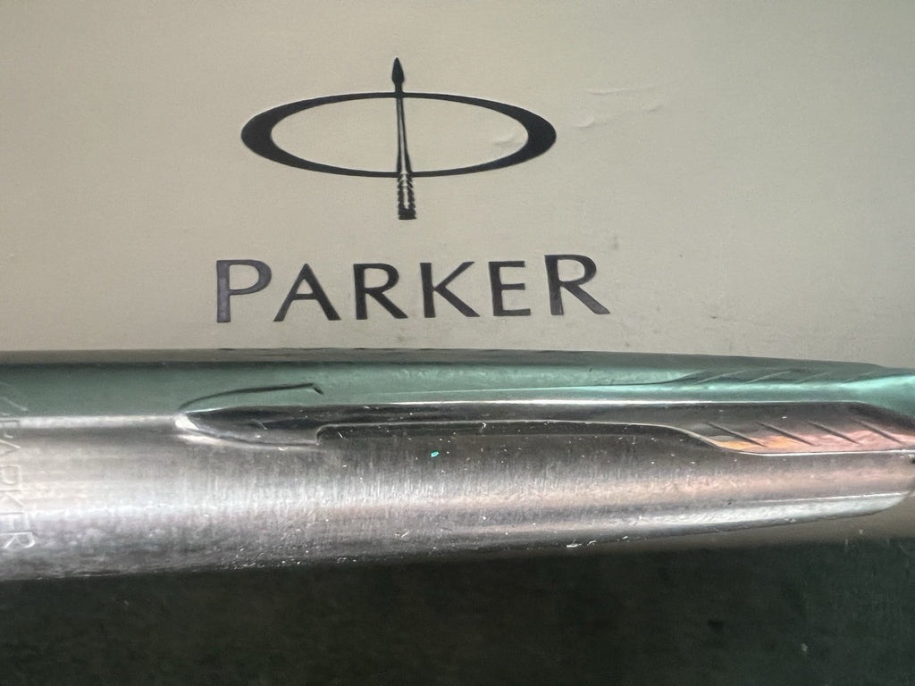 🔴 PARKER FRONTIER Chrom-Patronenfüller mit M-Feder schreibt 