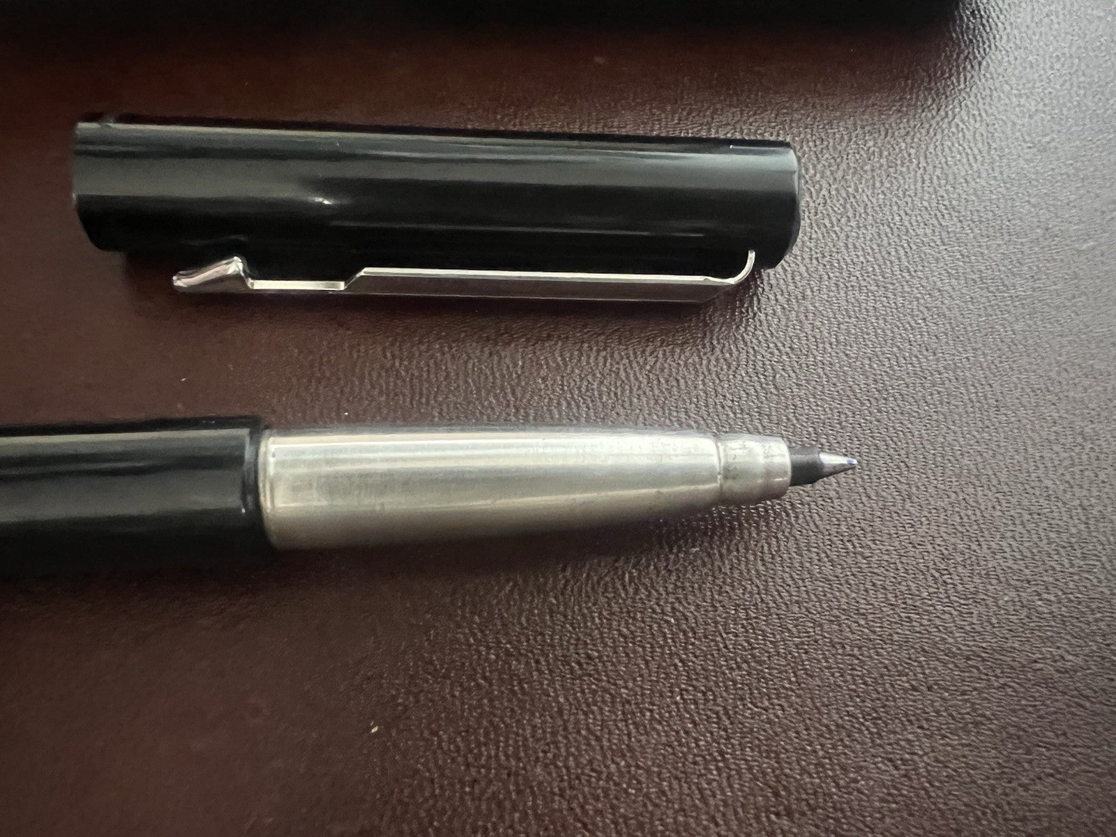 🔴 PARKER penna stilografica e sfera nere Vector scrivono vintage