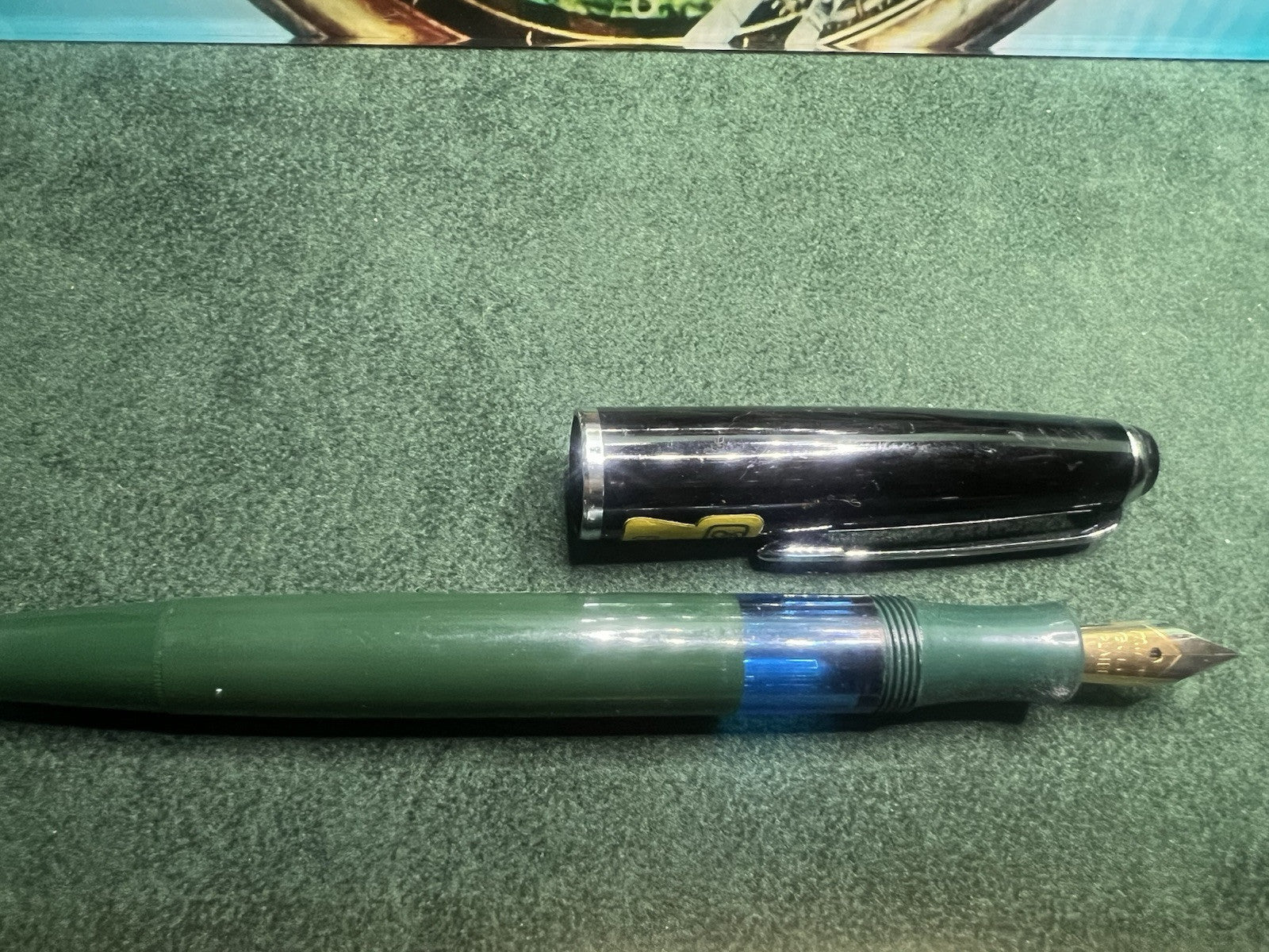 🔴 ERO MINOR black green piston fountain pen writes vintage 